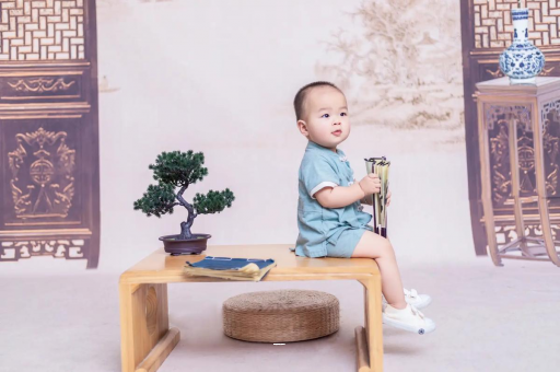 永康四个月宝宝可以坐着吗